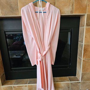 NWOT Gillian & O'Malley Womens Pink Hooded Acrylic Bath Robe - Size L/XL